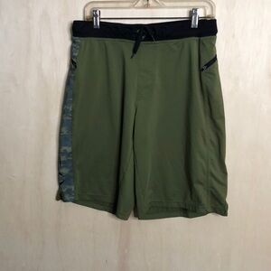 Hylete men’s training shorts. Size medium